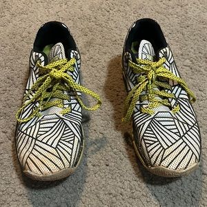 girls softball cleats TESH